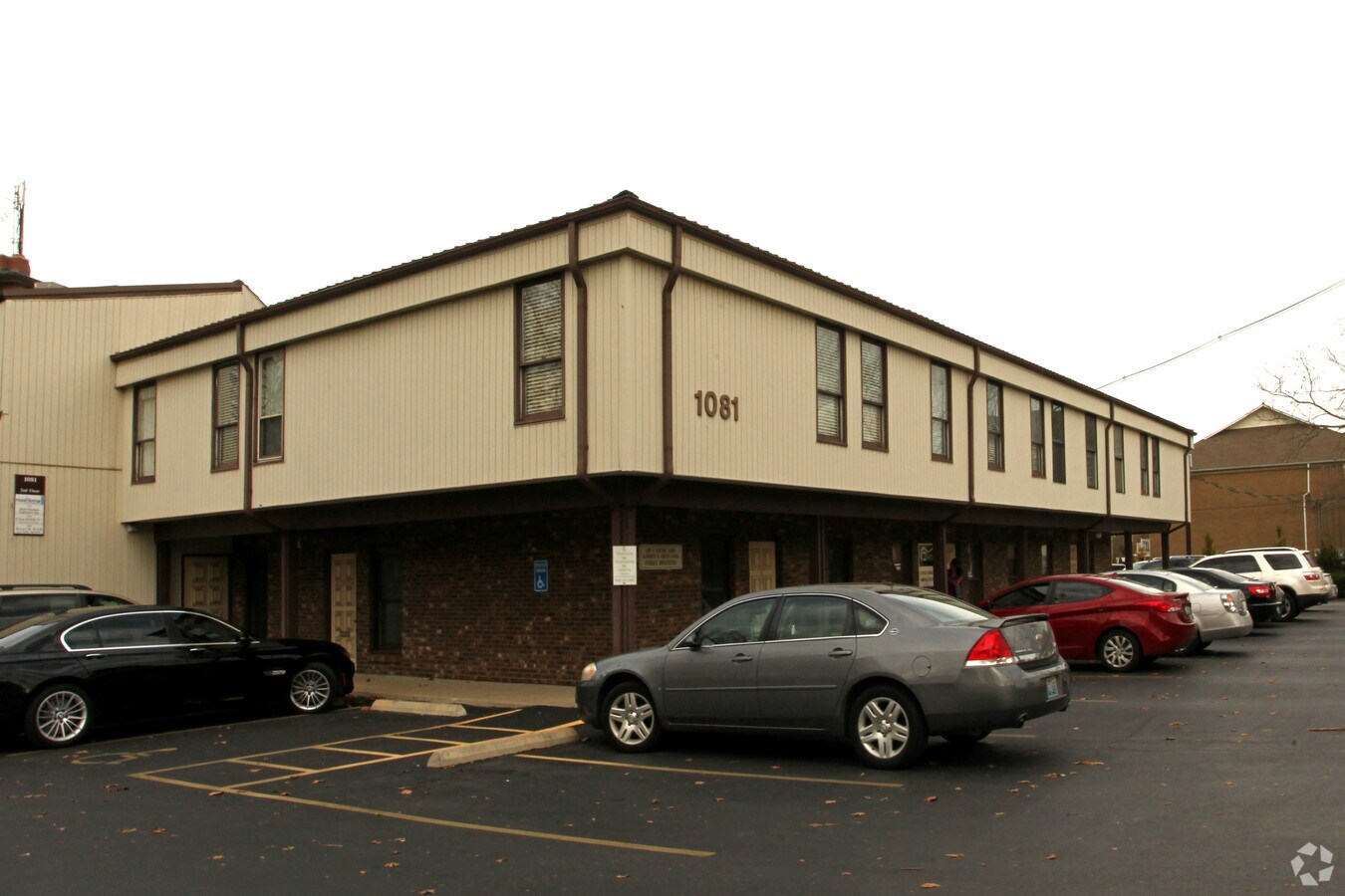 1081 Dove Run Rd, Lexington, KY 40502