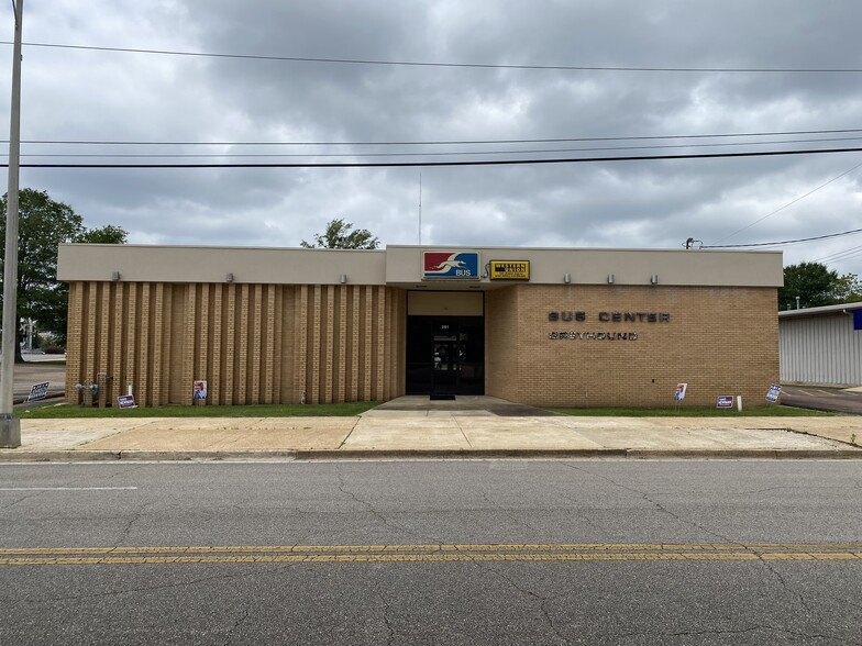 203 Commerce St, Tupelo, MS for sale - Building Photo - Image 3 of 31