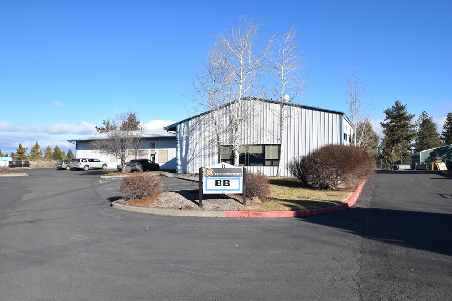 1320 SE Armour Rd, Bend, OR for sale - Building Photo - Image 1 of 1