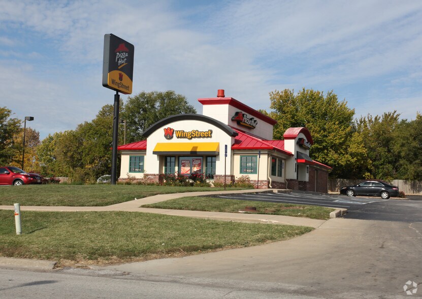 12000 Blue Ridge Ext, Grandview, MO 64030 Pizza Hut / Wing Street