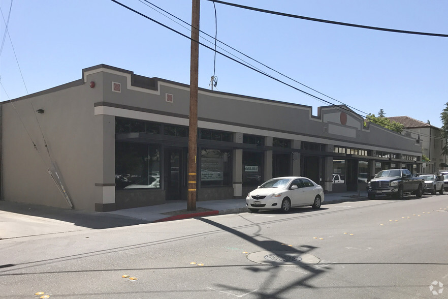 427-433 College St, Woodland, CA for sale - Building Photo - Image 1 of 1