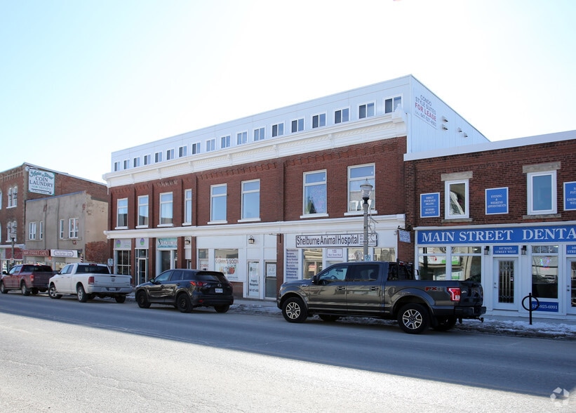 155-165 Main St W, Shelburne, ON for lease - Building Photo - Image 2 of 7
