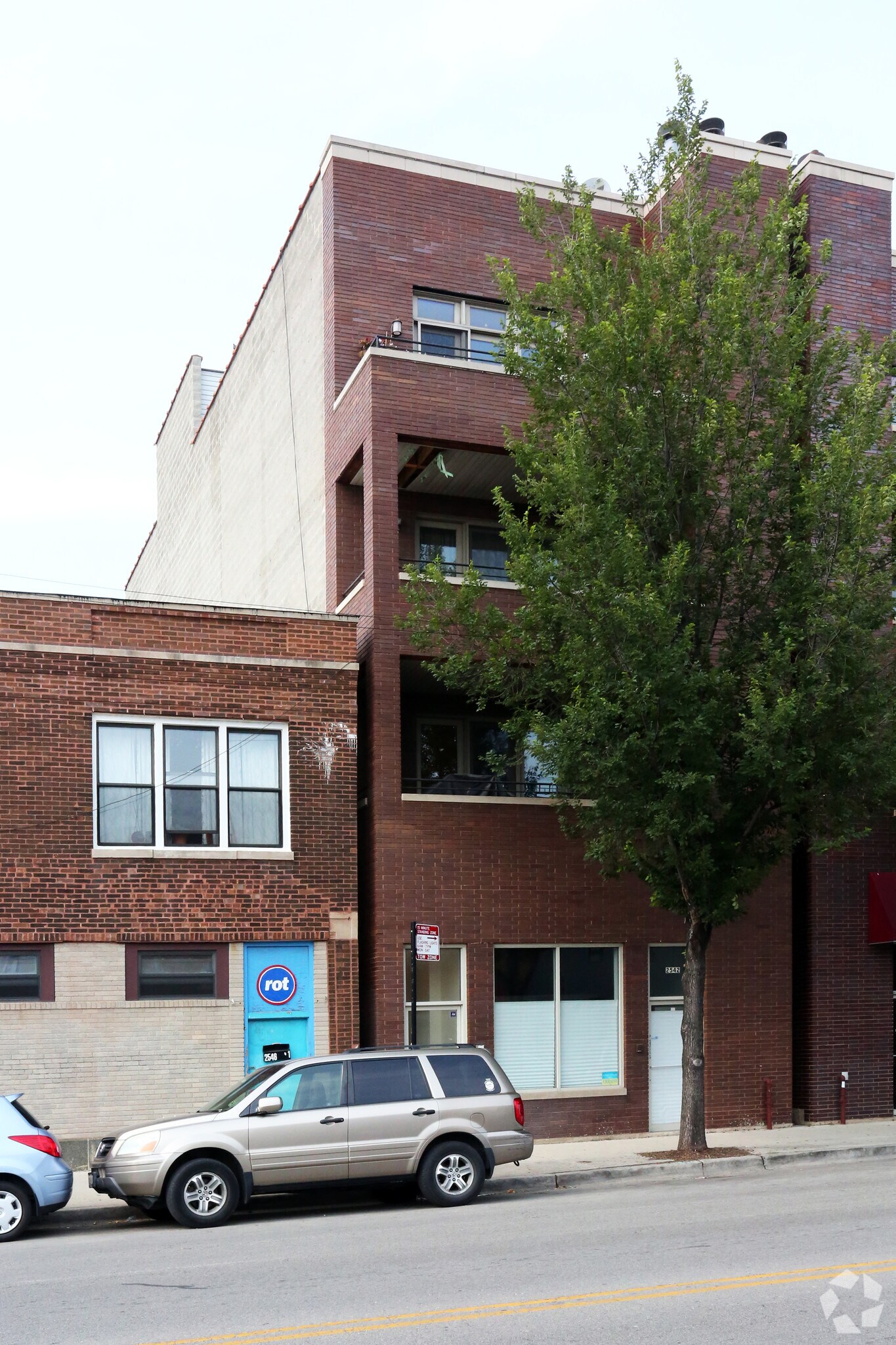 2542 W Chicago Ave, Chicago, IL for sale Primary Photo- Image 1 of 1