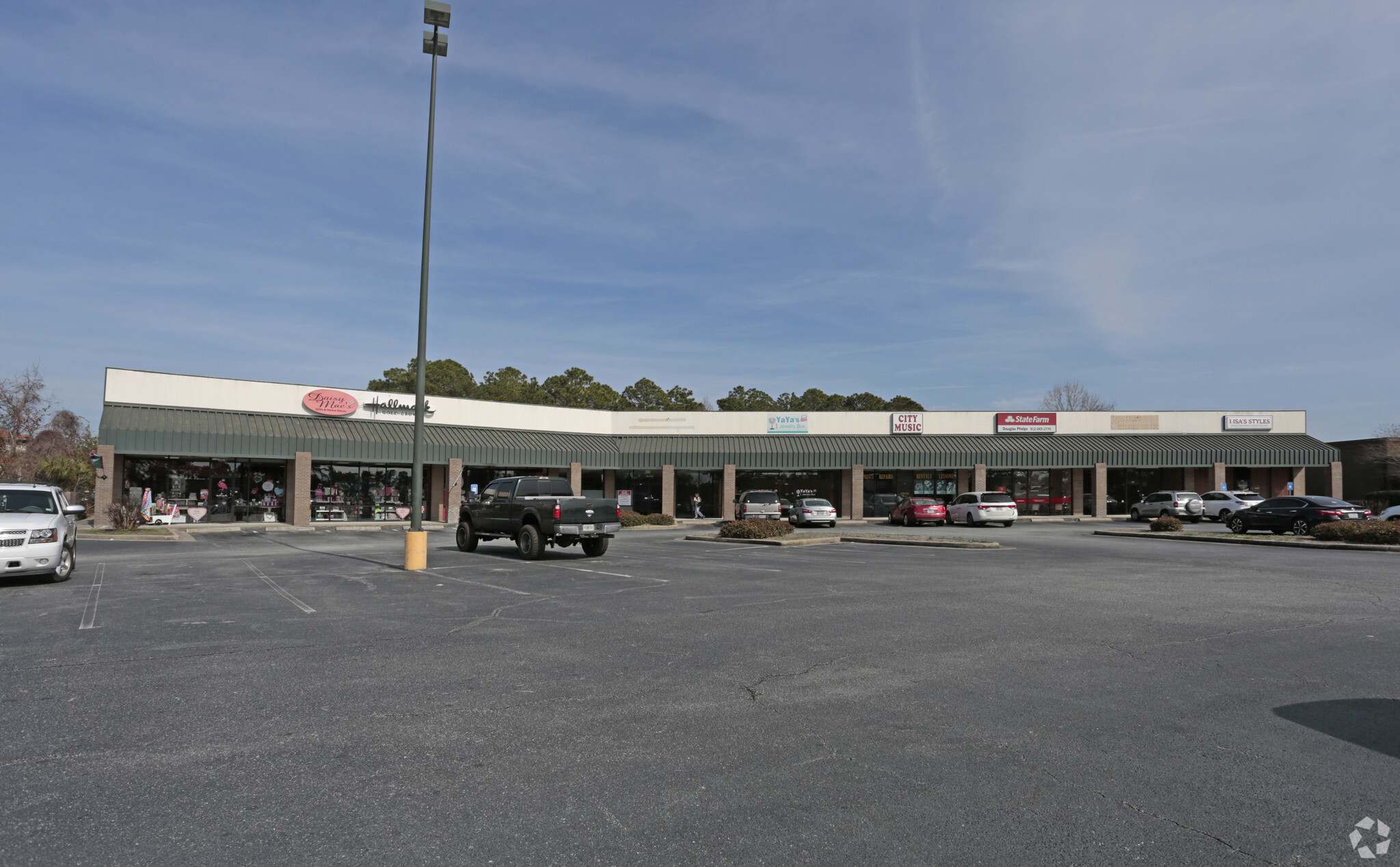 104 Trade St, Brunswick, GA 31525 - Barclay Square | LoopNet