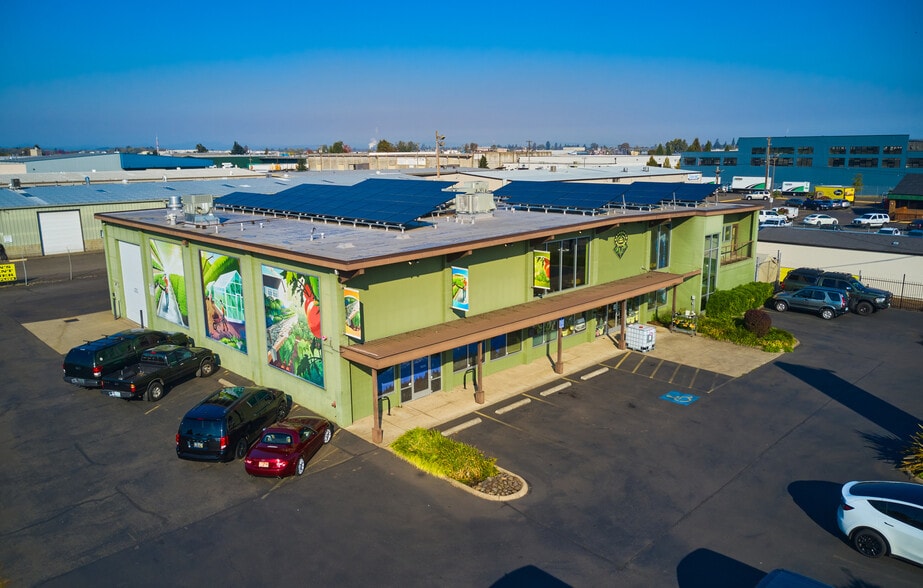 990 Garfield St, Eugene, OR for lease - Primary Photo - Image 3 of 23