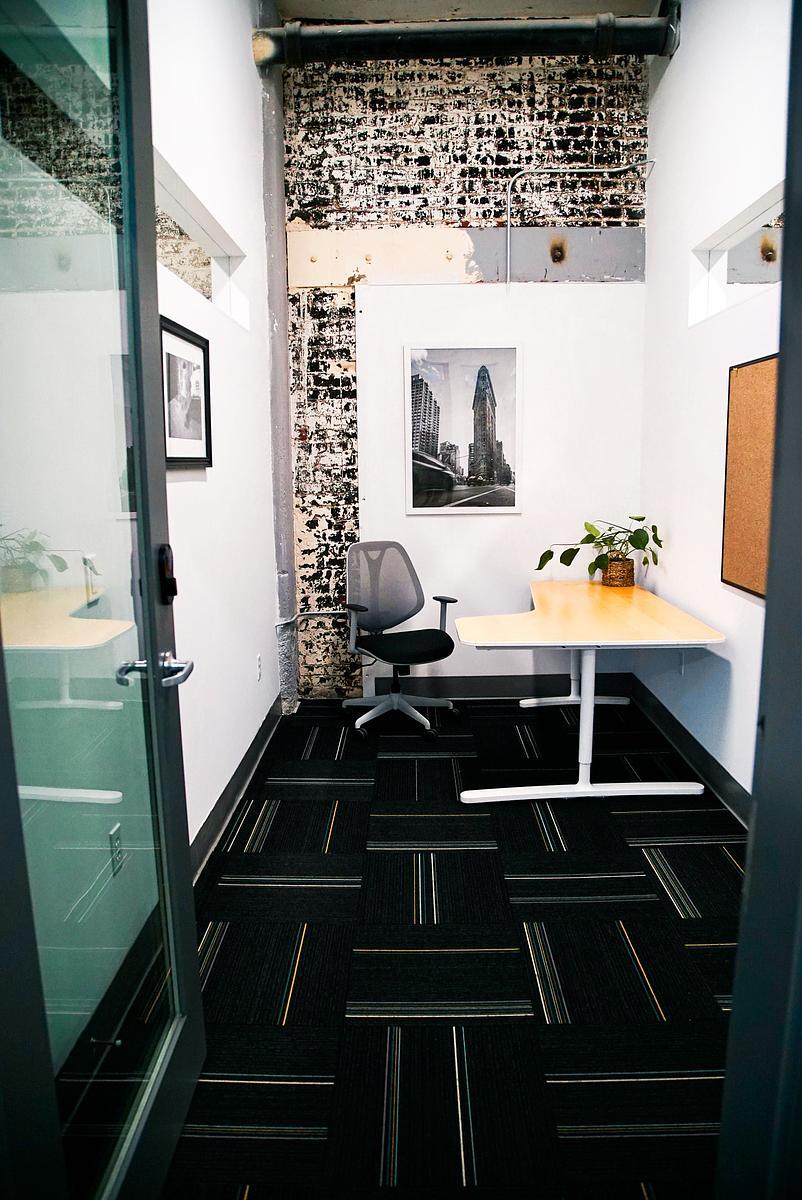 2744 E 11th St, Oakland, CA for lease Interior Photo- Image 1 of 3
