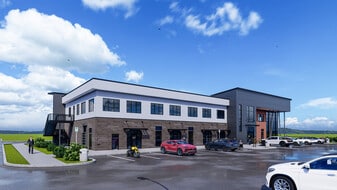 Crossroads Commons - Storefront Property