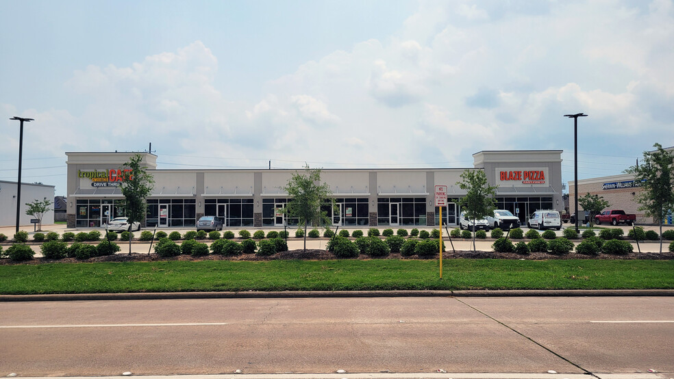 7714 Fry Rd, Cypress, TX for lease - Building Photo - Image 1 of 6