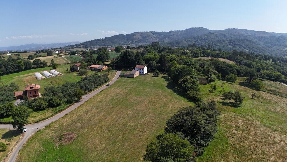 Land in Llanera, Asturias for sale - Aerial - Image 3 of 7