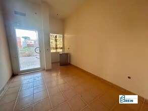 Retail in Illescas, Toledo for lease Interior Photo- Image 2 of 10