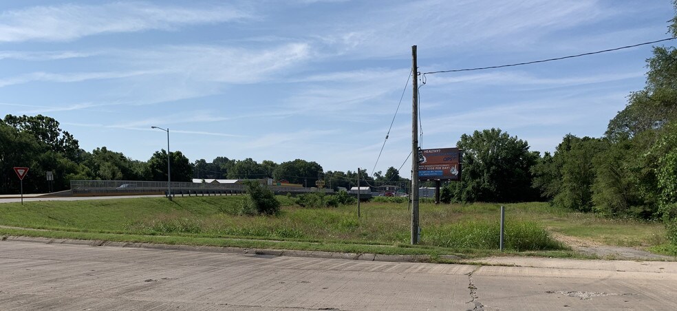 1610 W Walnut St, Springfield, MO for sale - Building Photo - Image 1 of 1