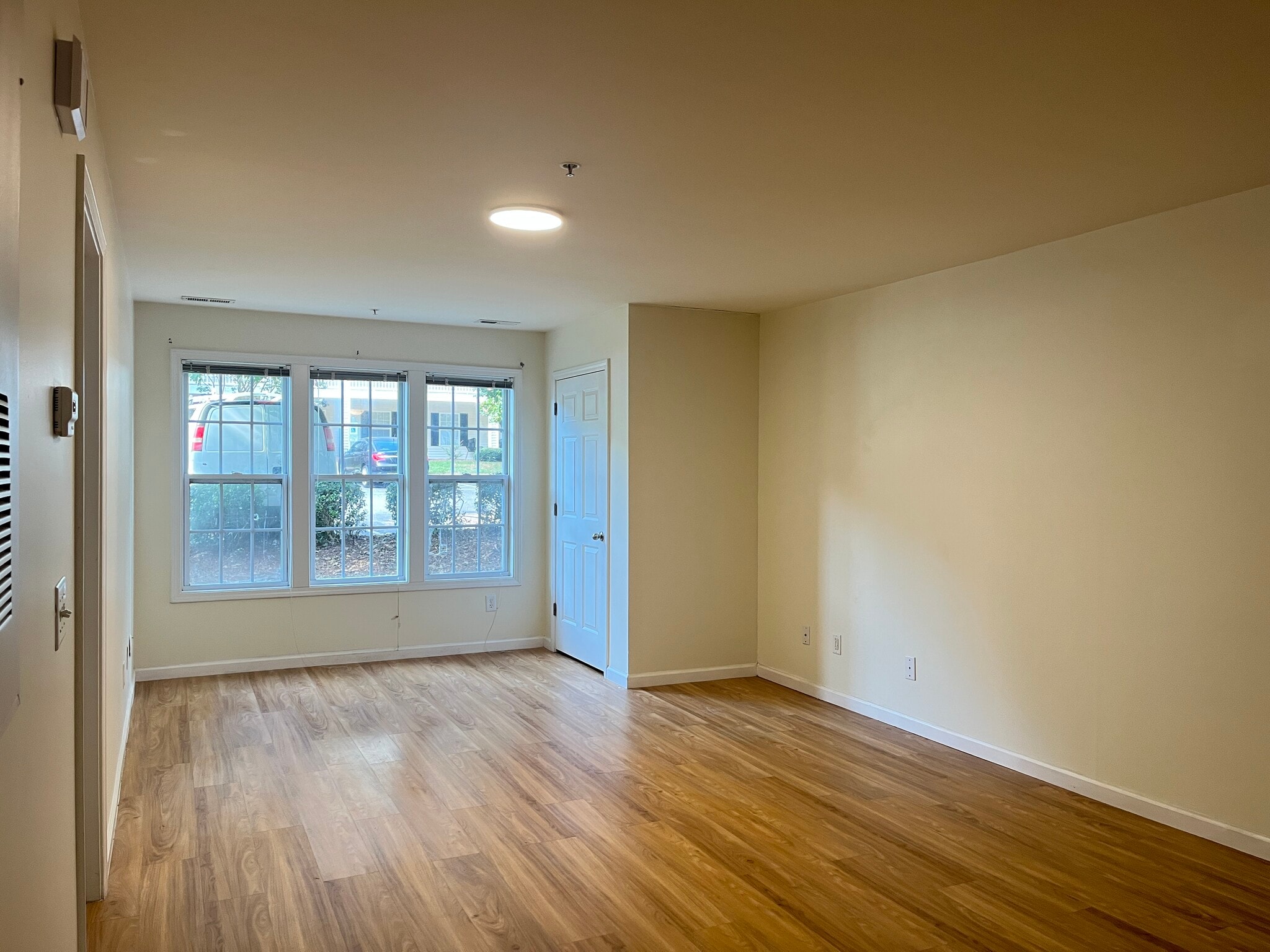 Raleigh Rental Townhouses portfolio of 3 properties for sale on LoopNet.com Building Photo- Image 1 of 9