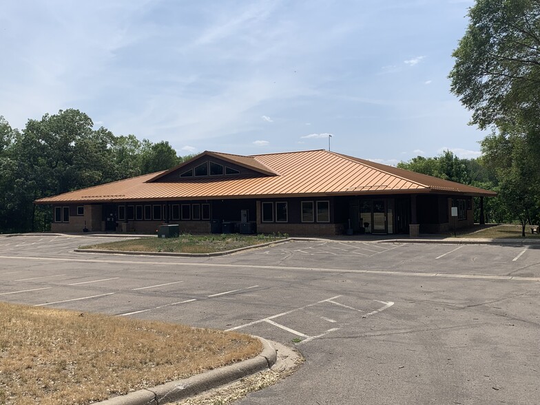 16028 Forest Blvd N, Hugo, MN for lease - Building Photo - Image 1 of 1