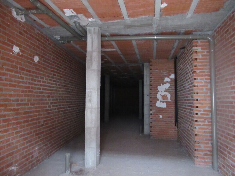 Retail in Íscar for sale - Building Photo - Image 3 of 6