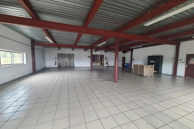 Flex in Narbonne for lease - Building Photo - Image 3 of 7