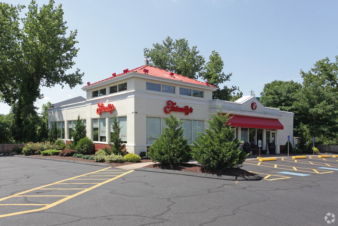 240 Buckland St, Manchester, CT 06042