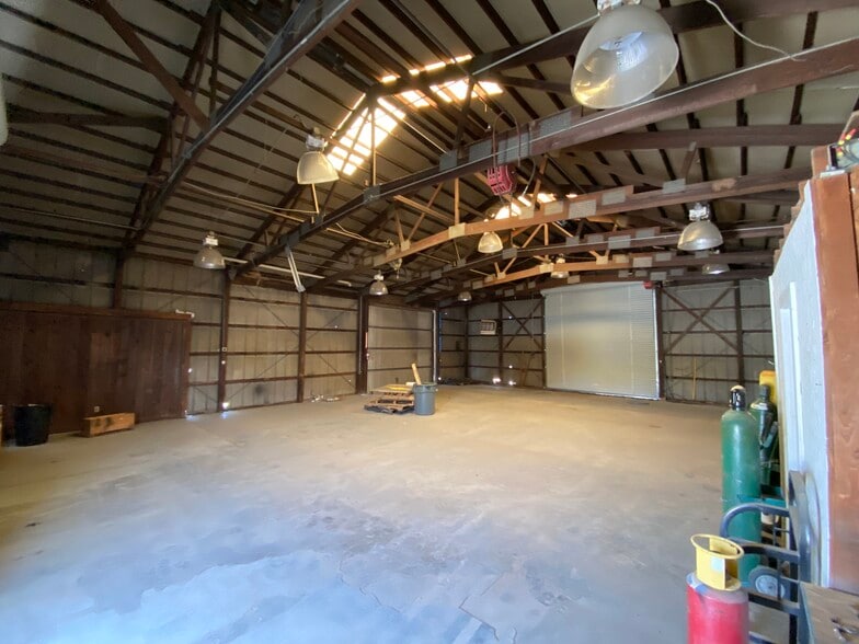 4613 N FM 1417, Sherman, TX for lease - Building Photo - Image 2 of 4
