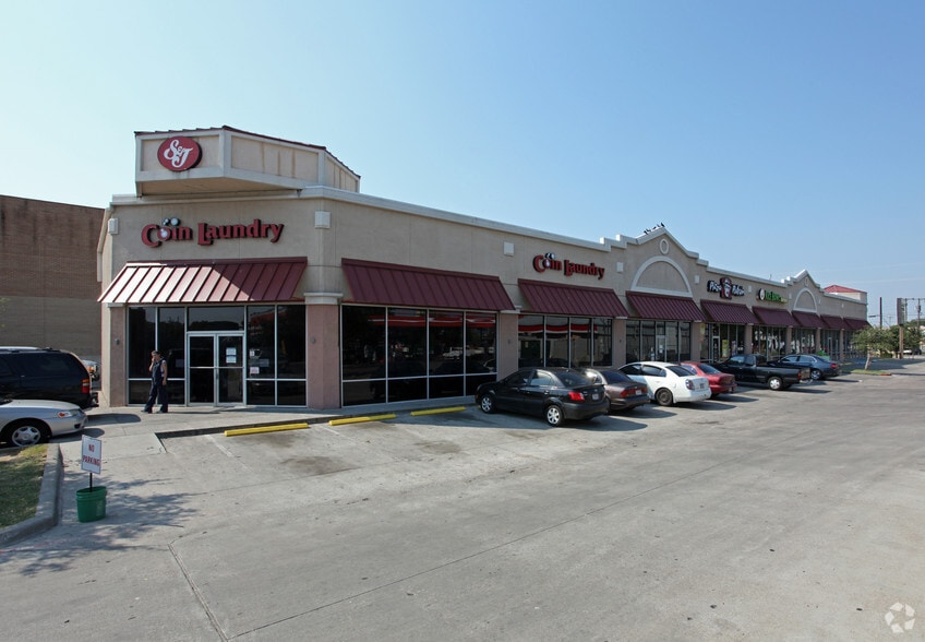 5626 Maple Ave, Dallas, TX for lease - Building Photo - Image 1 of 1