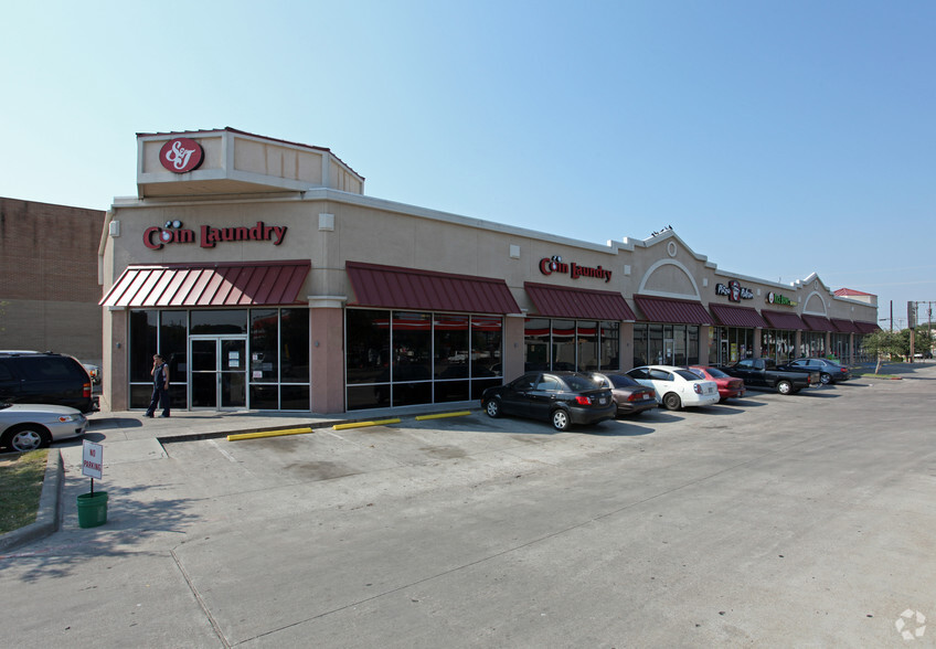 5626 Maple Ave, Dallas, TX for lease - Primary Photo - Image 1 of 1