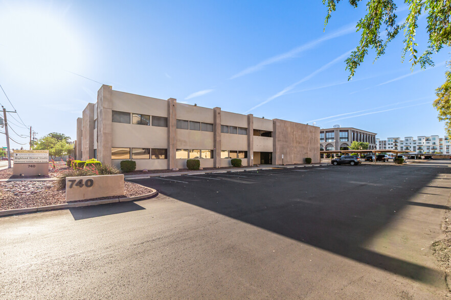 740 E Highland Ave, Phoenix, AZ for sale - Building Photo - Image 3 of 6