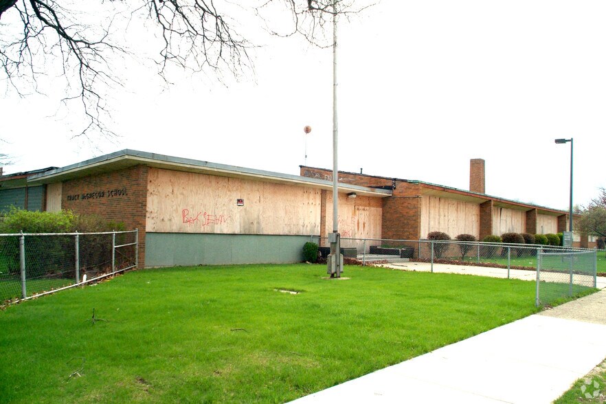 16206 Edmore Dr, Detroit, MI 48205