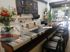 Retail in Barcelona, Barcelona for lease Interior Photo- Image 1 of 9