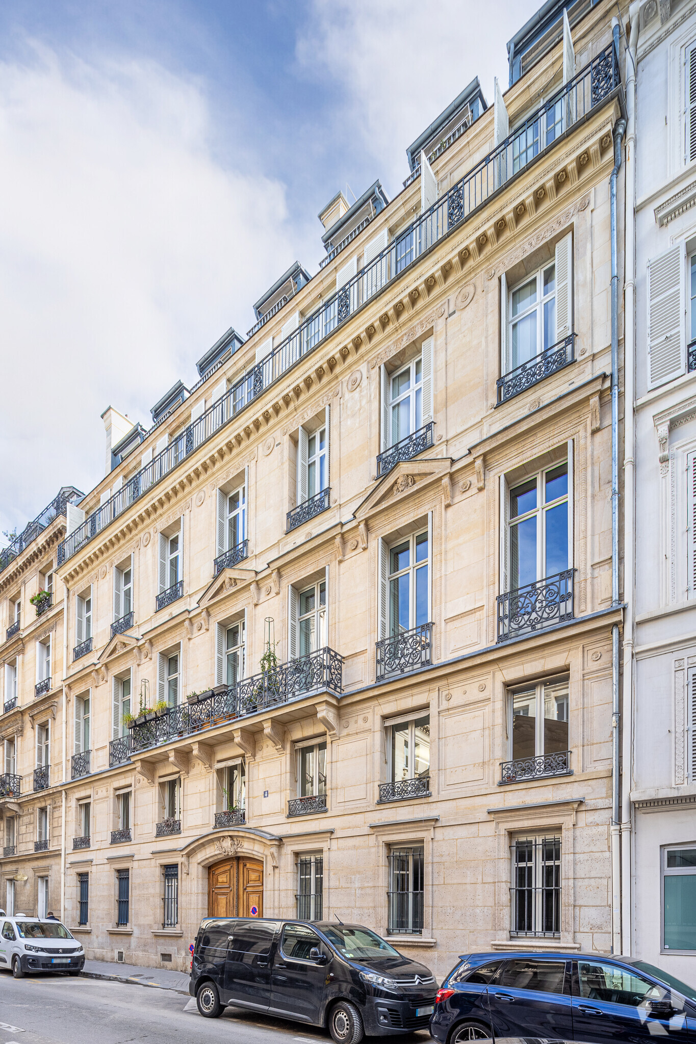 4 Rue D'Astorg, Paris for lease Primary Photo- Image 1 of 3