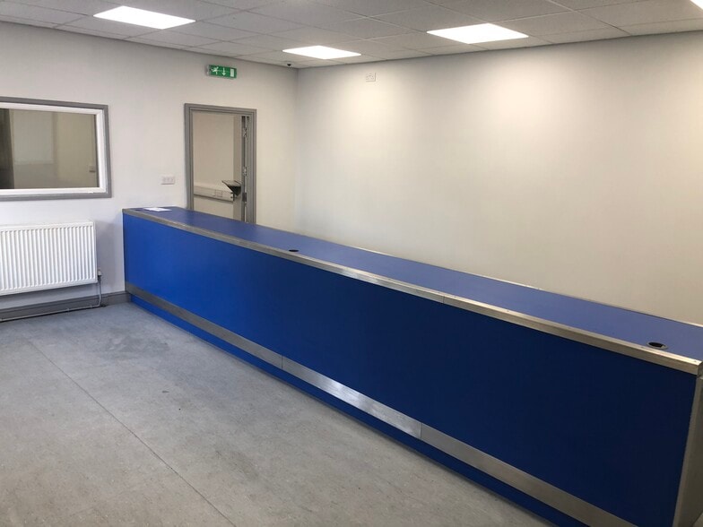 Whitacre St, Huddersfield for lease - Interior Photo - Image 3 of 5