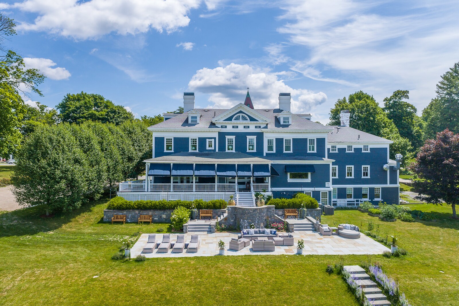 2 Kemble St, Lenox, MA for sale Building Photo- Image 1 of 1