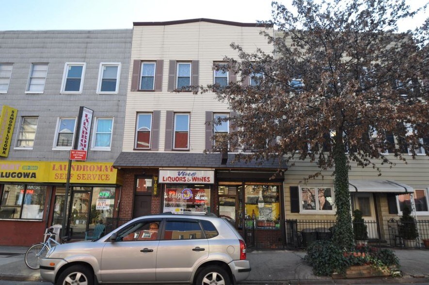 182 Norman Ave, Brooklyn, NY 11222