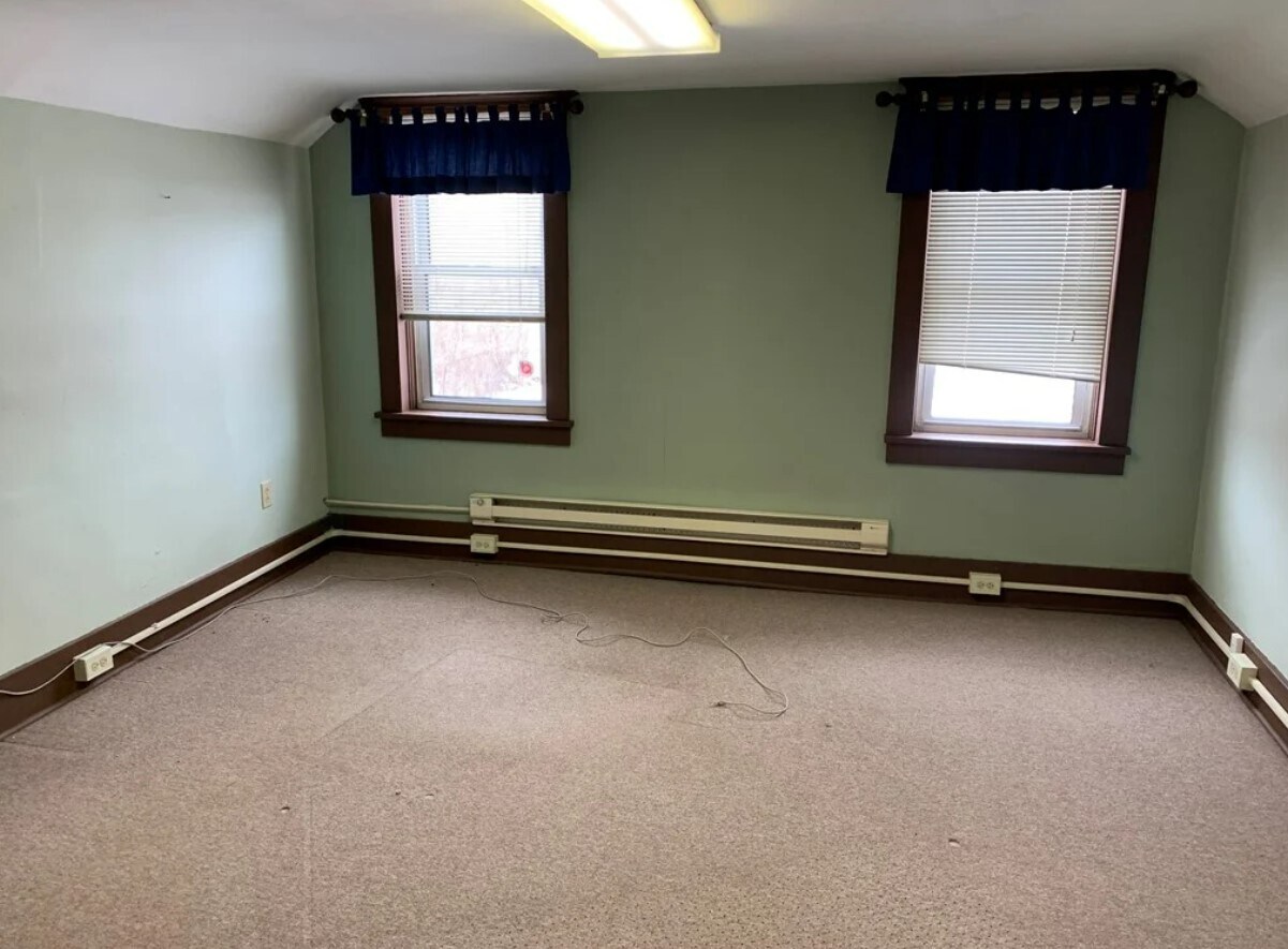 44 Bolivar Dr, Bradford, PA 16701