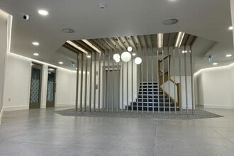 Compass Rd, Portsmouth for lease Interior Photo- Image 2 of 7