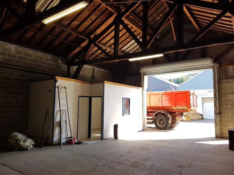 Flex in Darnétal for lease - Interior Photo - Image 2 of 5