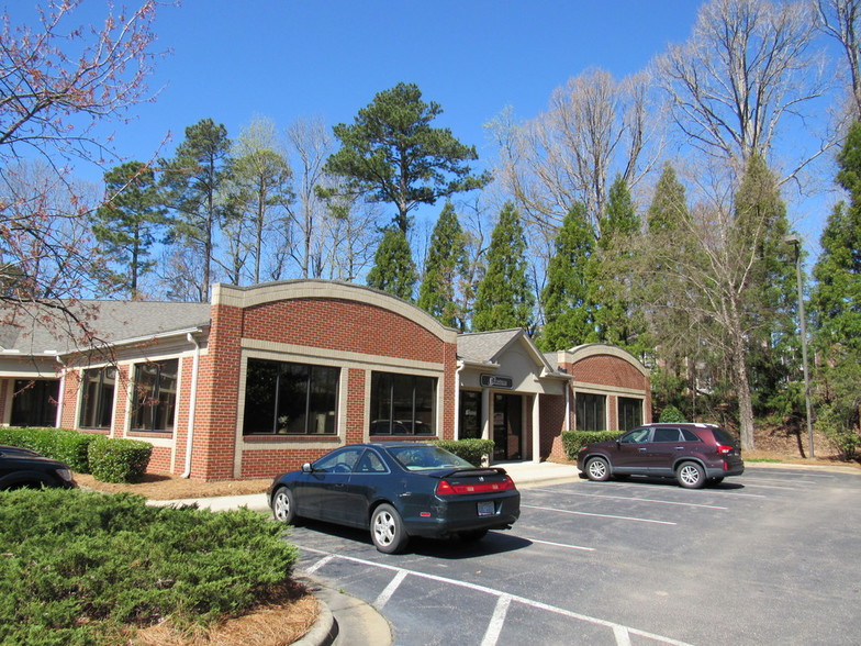 5623 Duraleigh Rd, Raleigh, NC for lease - Building Photo - Image 3 of 5