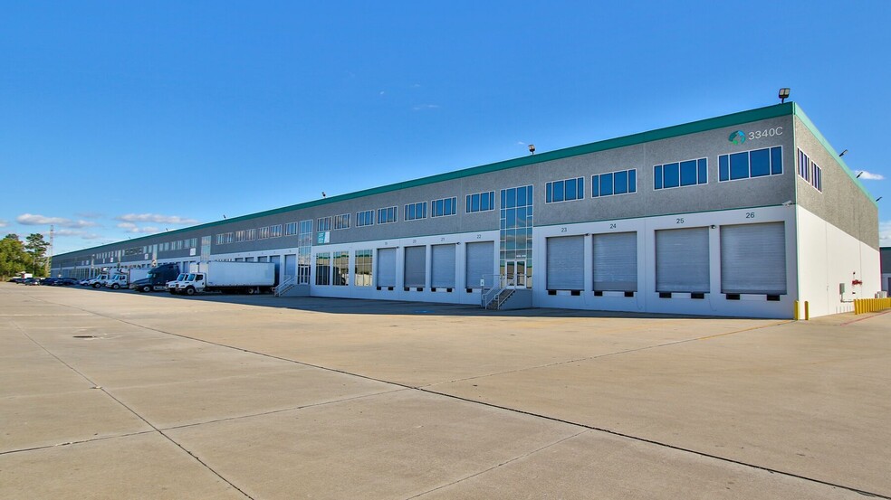 2928 Greens Rd, Houston, TX for lease - Building Photo - Image 2 of 9