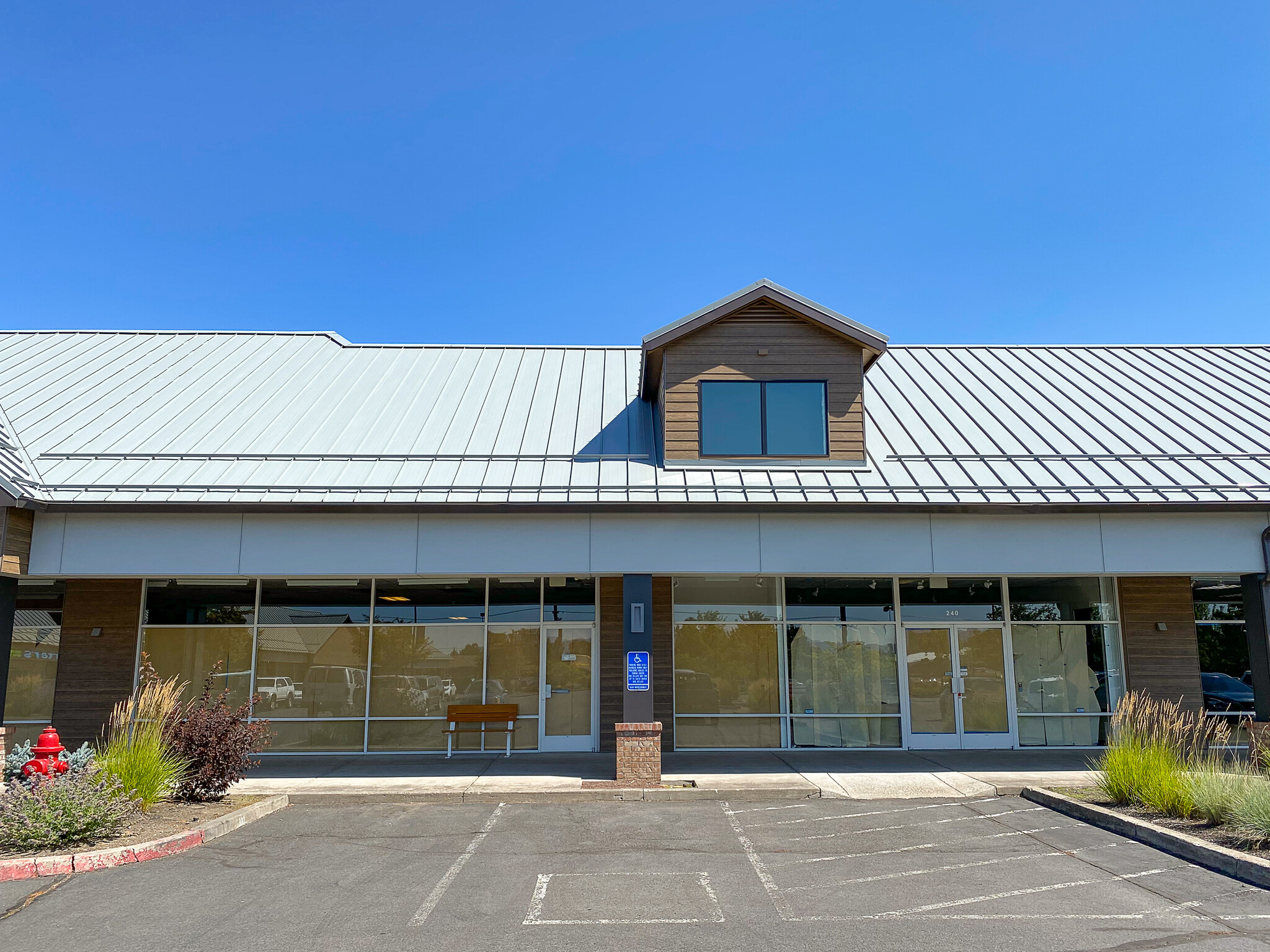 61334 S Highway 97, Bend, OR for lease Building Photo- Image 1 of 3