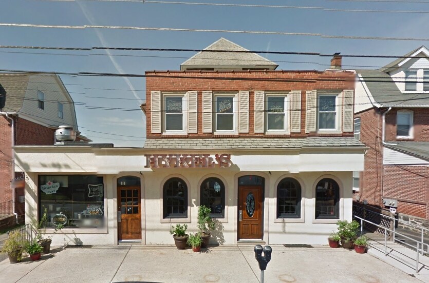 2704 E County Line Rd, Ardmore, PA for sale - Primary Photo - Image 1 of 1