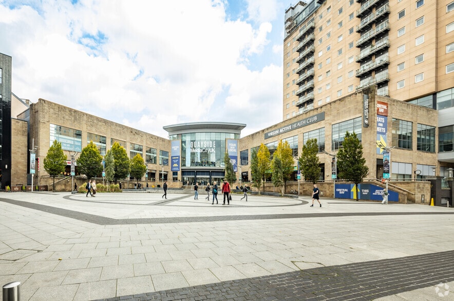 The Quays, Salford for sale - Primary Photo - Image 1 of 1