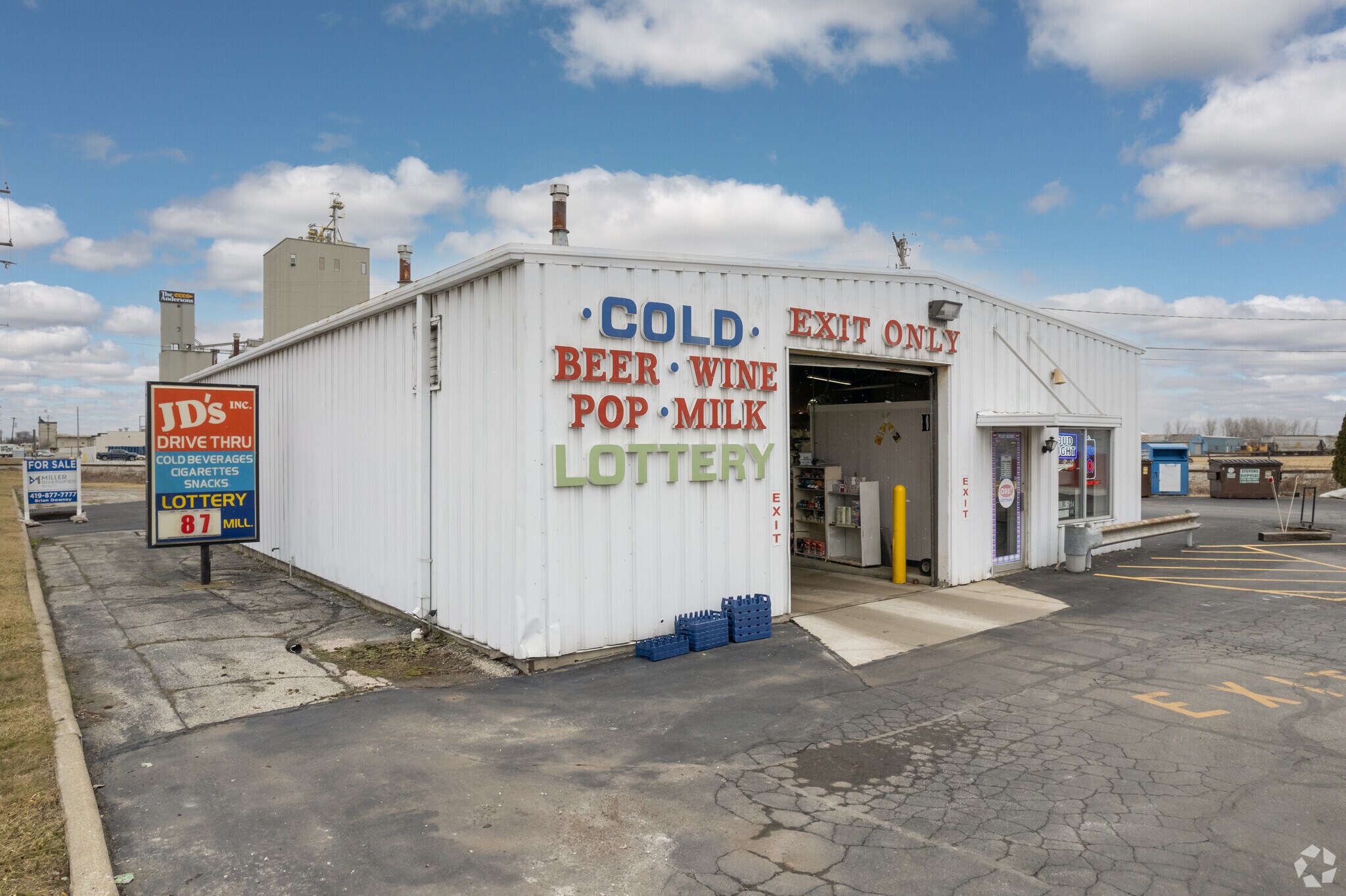 341 Illinois Ave, Maumee, OH for sale Primary Photo- Image 1 of 1