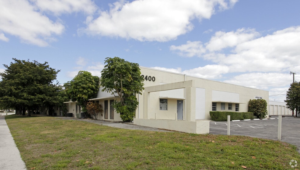 2400 NW Boca Raton Blvd, Boca Raton, FL for lease - Primary Photo - Image 2 of 3