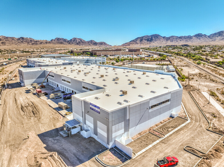 32 Conestoga Way, Henderson, NV for lease - Building Photo - Image 2 of 3