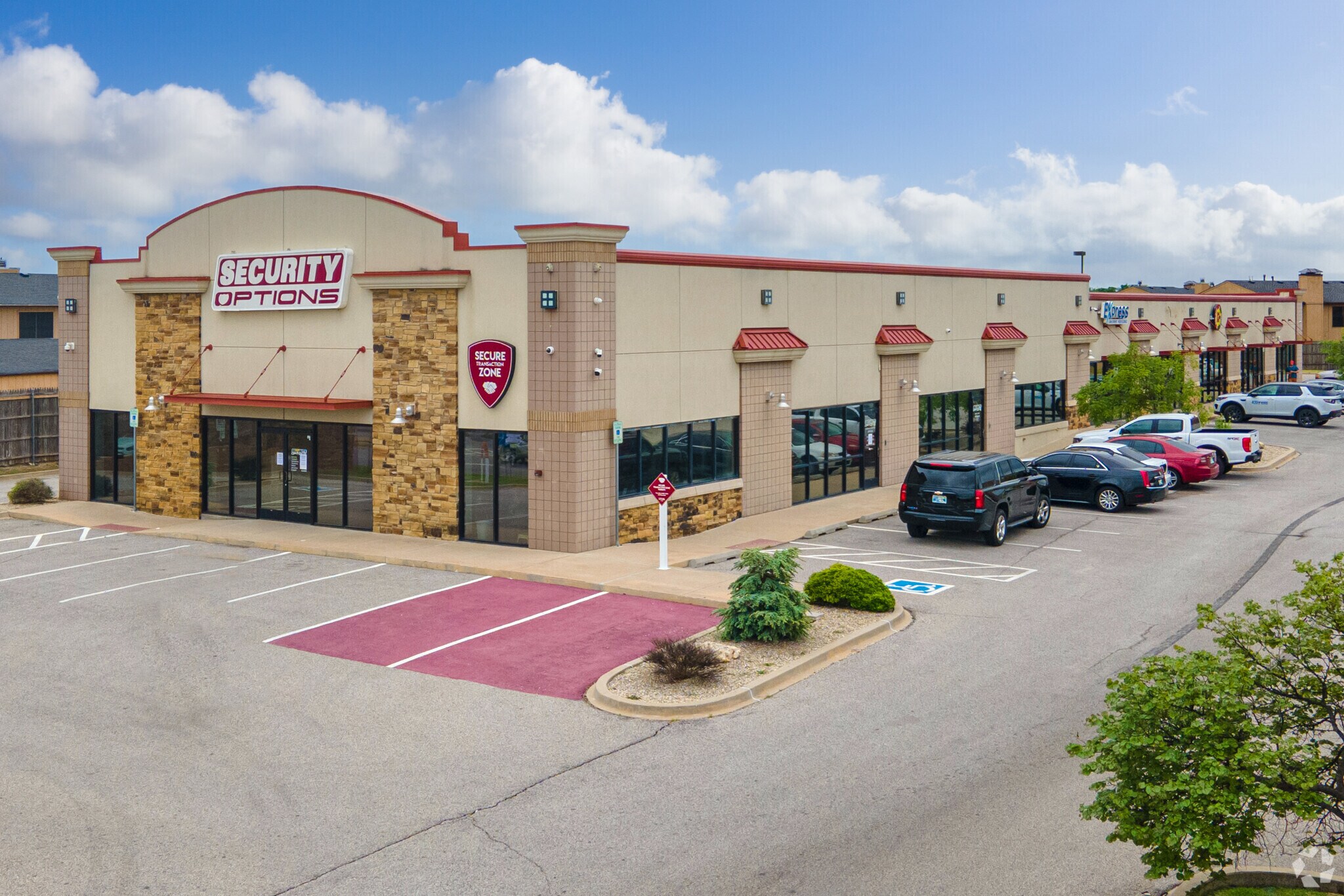 804 W I 240 Service Rd, Oklahoma City, OK for lease Primary Photo- Image 1 of 3