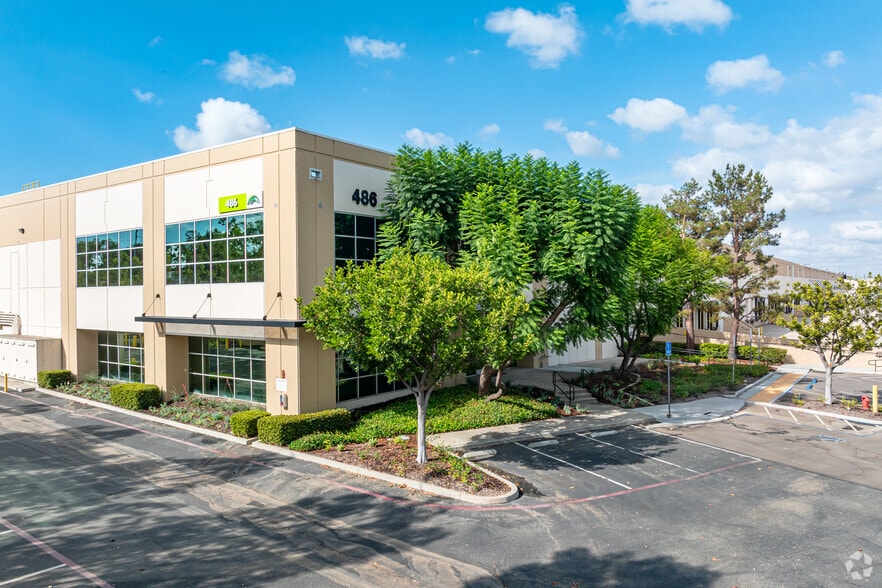 458-486 E Lambert Rd, Fullerton, CA for lease - Building Photo - Image 1 of 23