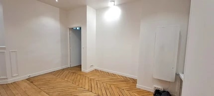 Boulevard De La Reine, Versailles for lease Interior Photo- Image 1 of 3