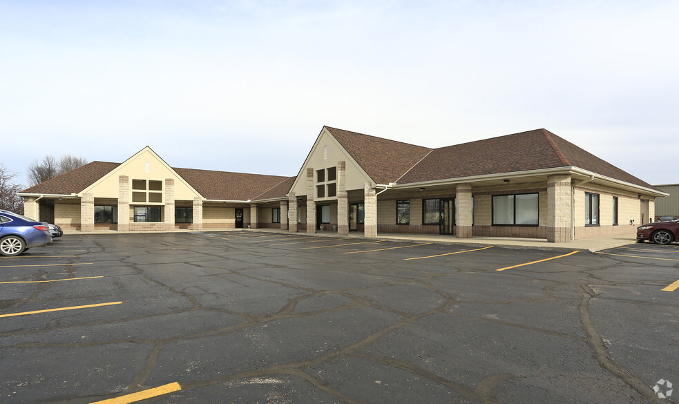 1200-1206 E Broad St, Elyria, OH for sale - Building Photo - Image 1 of 1