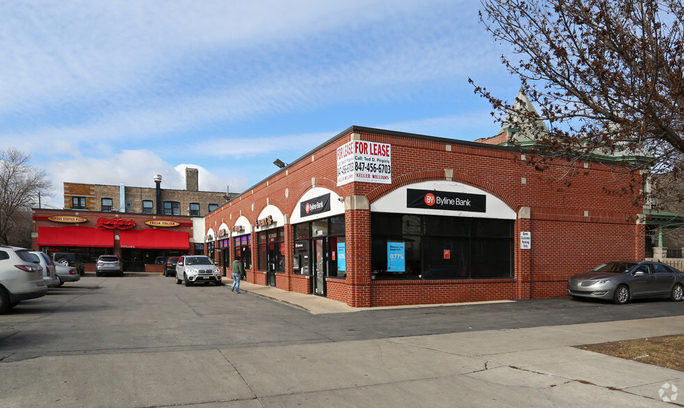 2000-2010 W Montrose Ave, Chicago, IL for lease - Building Photo - Image 1 of 7