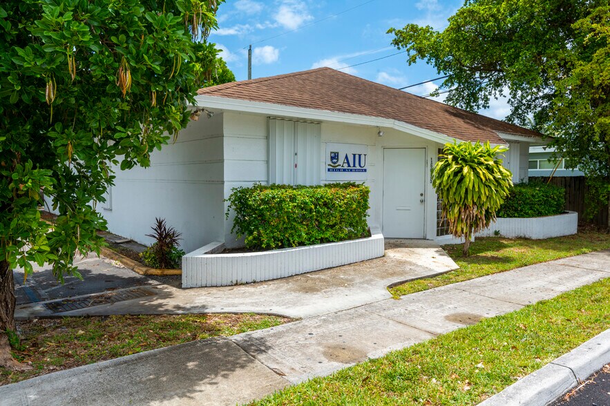 16695 NE 10th Ave, North Miami Beach, FL 33162