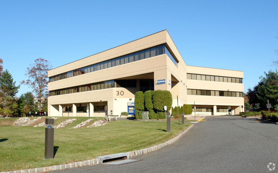 30 Columbia Tpke, Florham Park, NJ for lease - Building Photo - Image 2 of 5