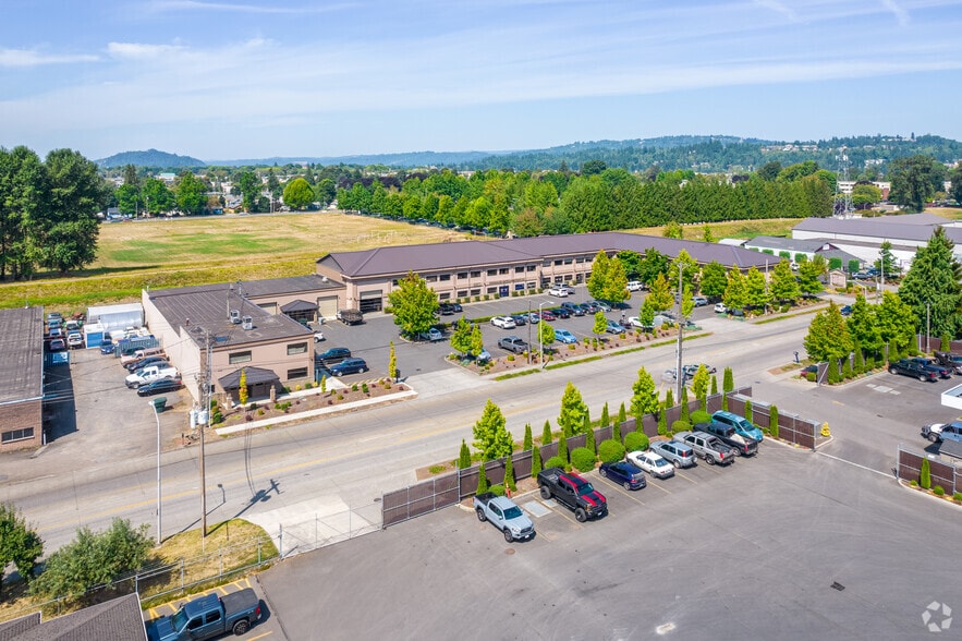 1157 3rd Ave, Longview, WA for lease - Aerial - Image 2 of 8