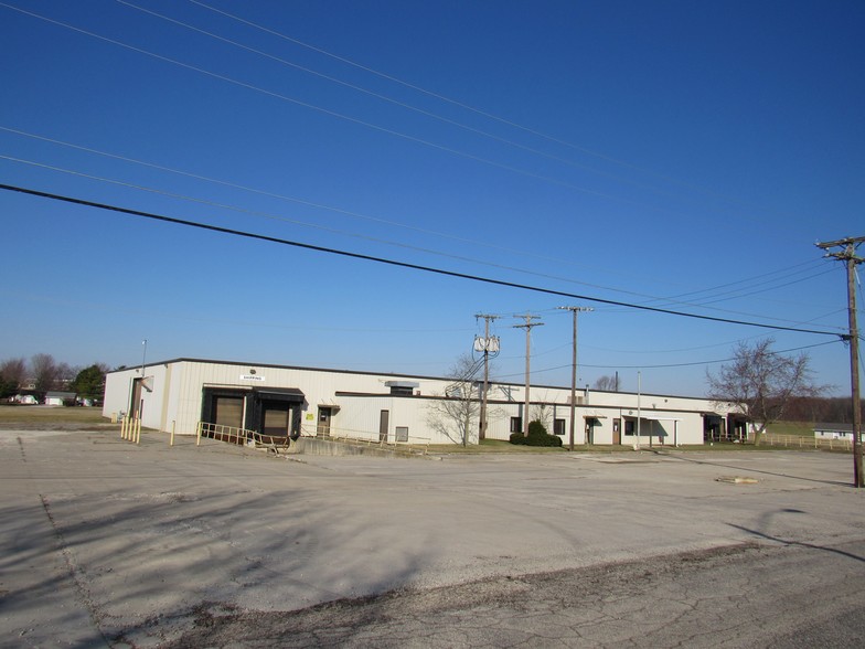 201 Leanne Dr, Edon, OH for lease - Building Photo - Image 2 of 7